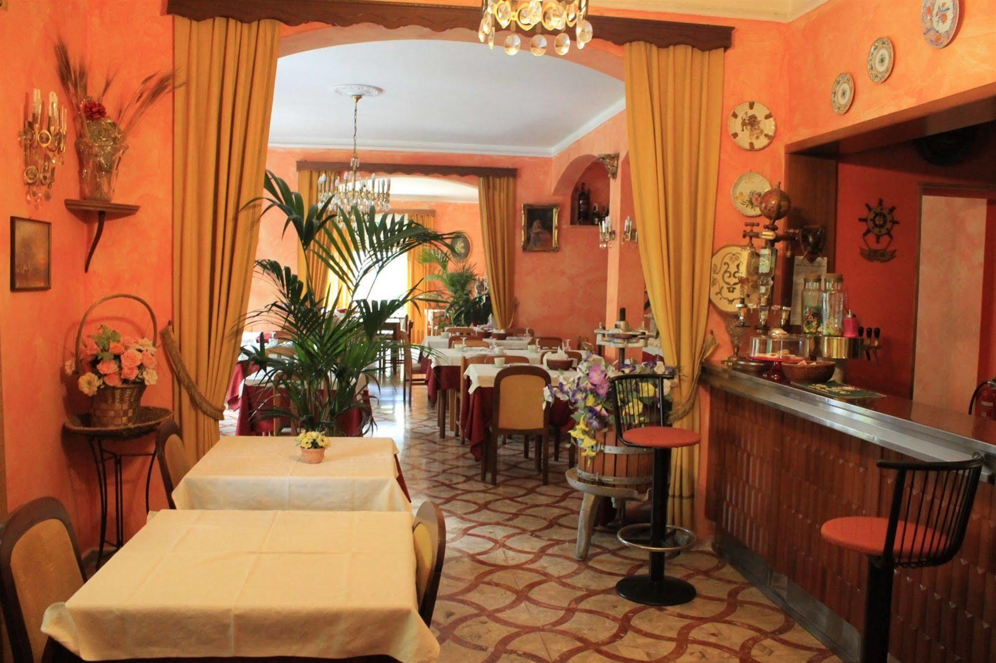 Albergo Paradiso Maccagno Ngoại thất bức ảnh