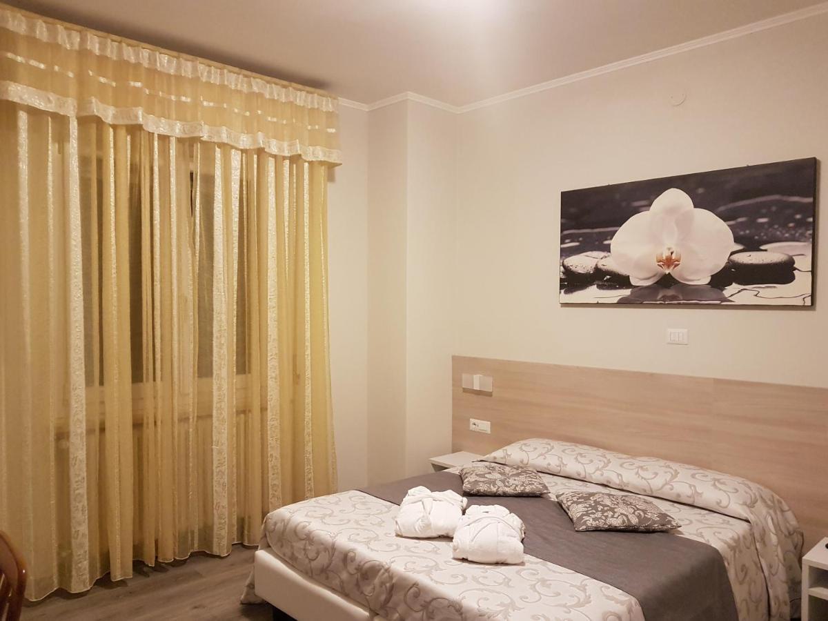 Albergo Paradiso Maccagno Ngoại thất bức ảnh