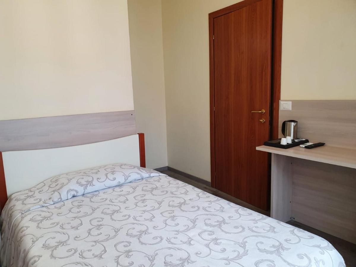 Albergo Paradiso Maccagno Ngoại thất bức ảnh